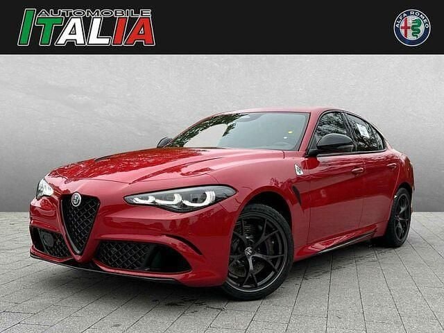 Rosso alfa Gebraucht 2024 Alfa Romeo Giulia Quadrifoglio Limousine | 79.999 € (Fairer Preis) - Bild 1/2