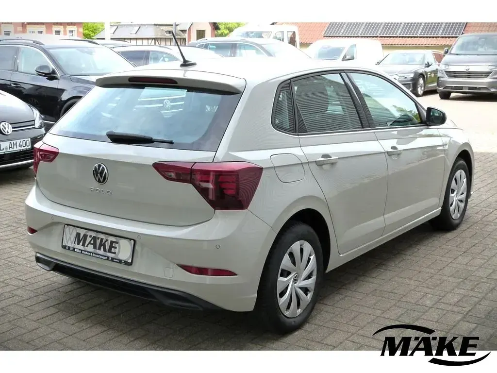 Gebraucht VW Polo Life 80 PS (58 kW) 2023 Ascotgrau Kleinwagen