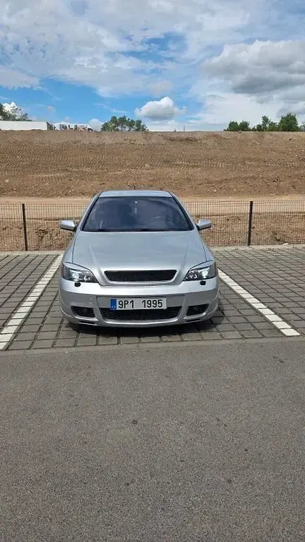 Gebraucht Opel Astra 192 PS (141 kW) 2002 Silber Coupé