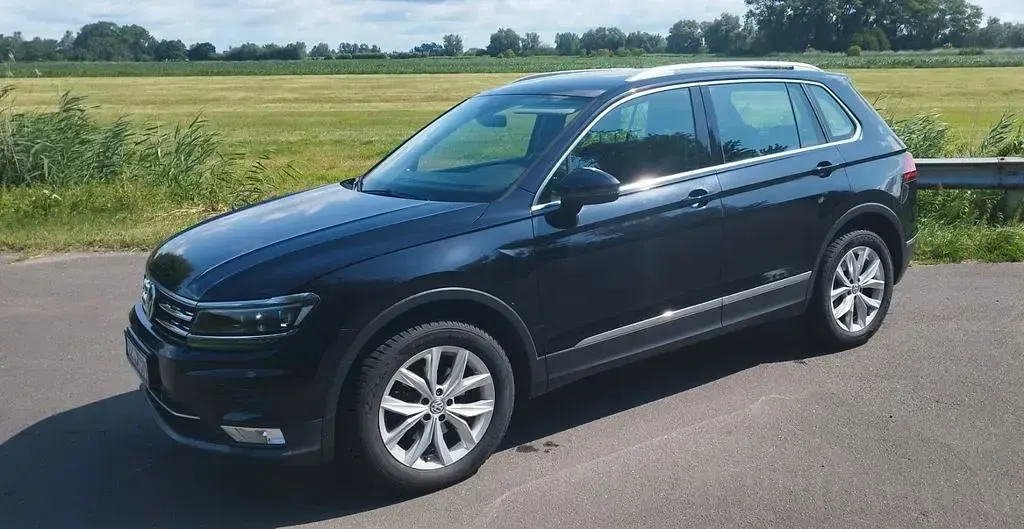 Gebraucht VW Tiguan Comfortline 150 PS (110 kW) 2017 Schwarz SUV
