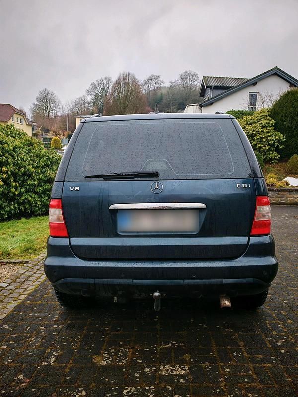 Gebraucht Mercedes ML400 250 PS (183 kW) 2003 Blau SUV