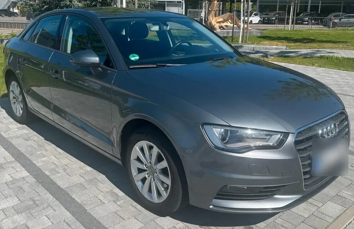 Gebraucht Audi A3 125 PS (91 kW) 2016 Grau Limousine