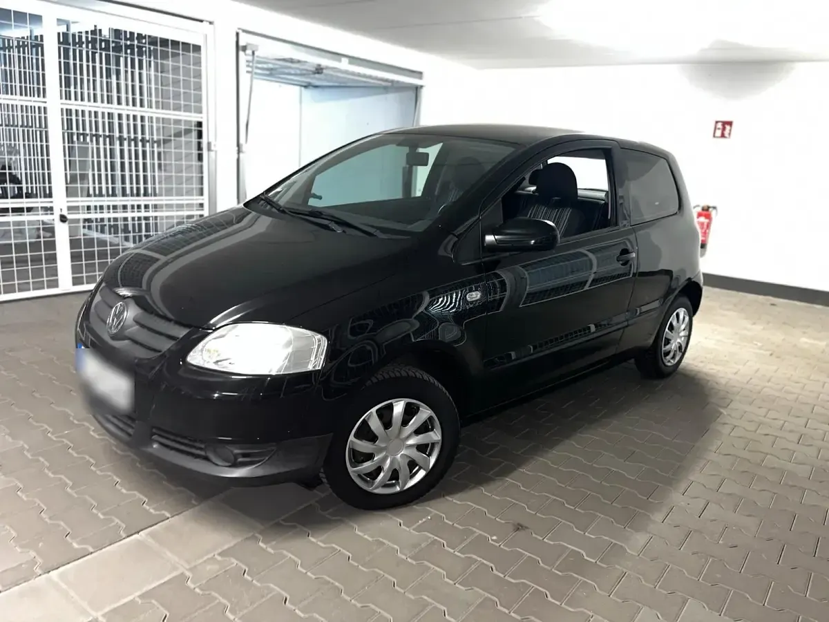 Używany VW Fox 55 KM (40 kW) 2007 Czarny Hatchback