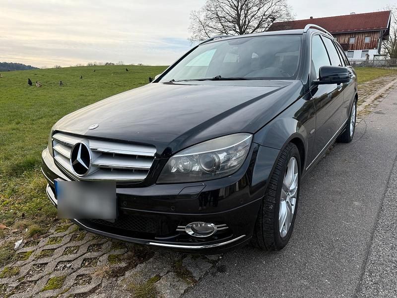 Schwarz Gebraucht 2010 Mercedes C350 Kombi | 9.999 € (Teuer) - Bild 1/4