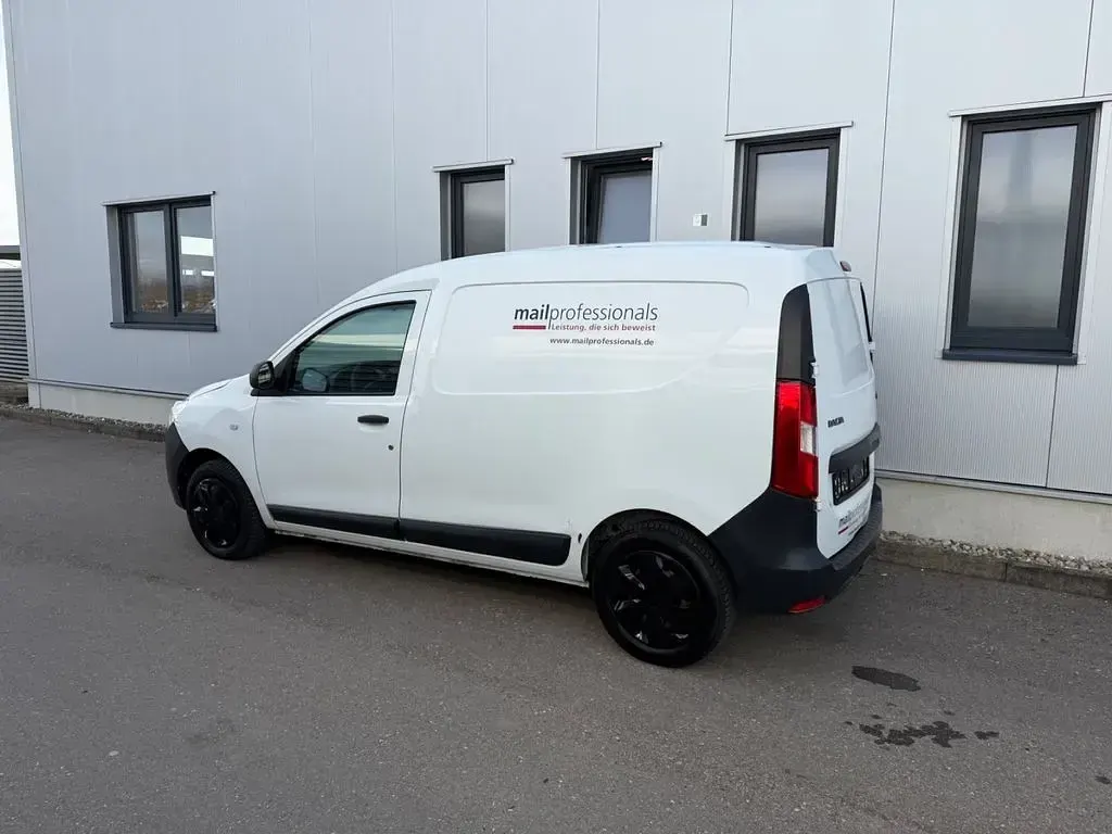 Second-hand Dacia Dokker 75 CP (55 kW) 2014 Alb Monovolum