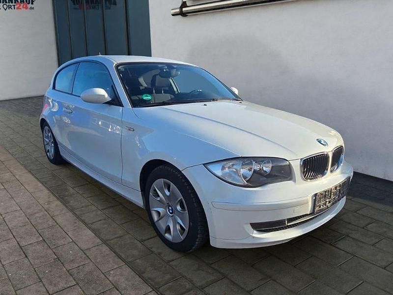 Gebraucht BMW 116 Advantage 122 PS (89 kW) 2009 Alpinweiss (weiß) Kleinwagen