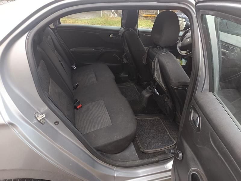 Gebraucht Peugeot 301 116 PS (85 kW) 2017 Grau Limousine