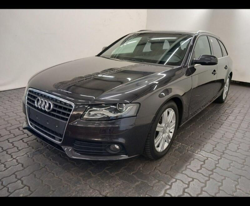 Grau Gebraucht 2010 Audi A4 Ambition Kombi | 6.900 € (Guter Preis) - Bild 1/4