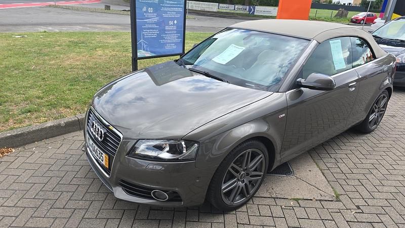 Gebraucht 2013 Audi A3 Cabriolet S-Line Cabrio | 12.750 € (Teuer) - Bild 1/4