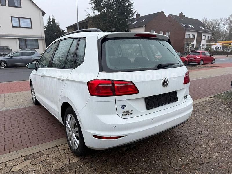Gebraucht VW Golf Sportsvan Comfortline 150 PS (110 kW) 2016 Weiß Van / Kleinbus