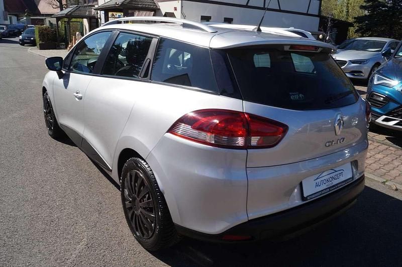 Gebraucht Renault Clio GrandTour 90 PS (66 kW) 2014 Silber (metallic) Kombi