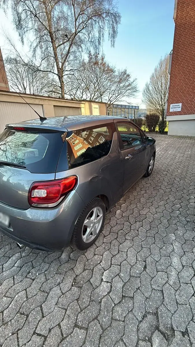 Gebraucht Citroën DS3 95 PS (69 kW) 2010 Kleinwagen