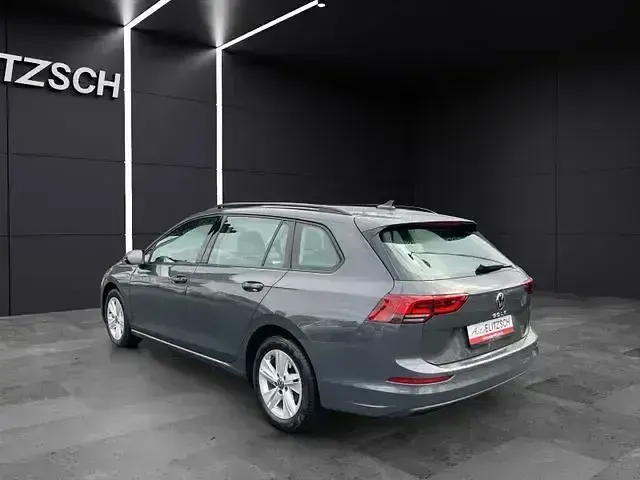 Gebraucht VW Golf VIII Life 150 PS (110 kW) 2021 Grau Kombi