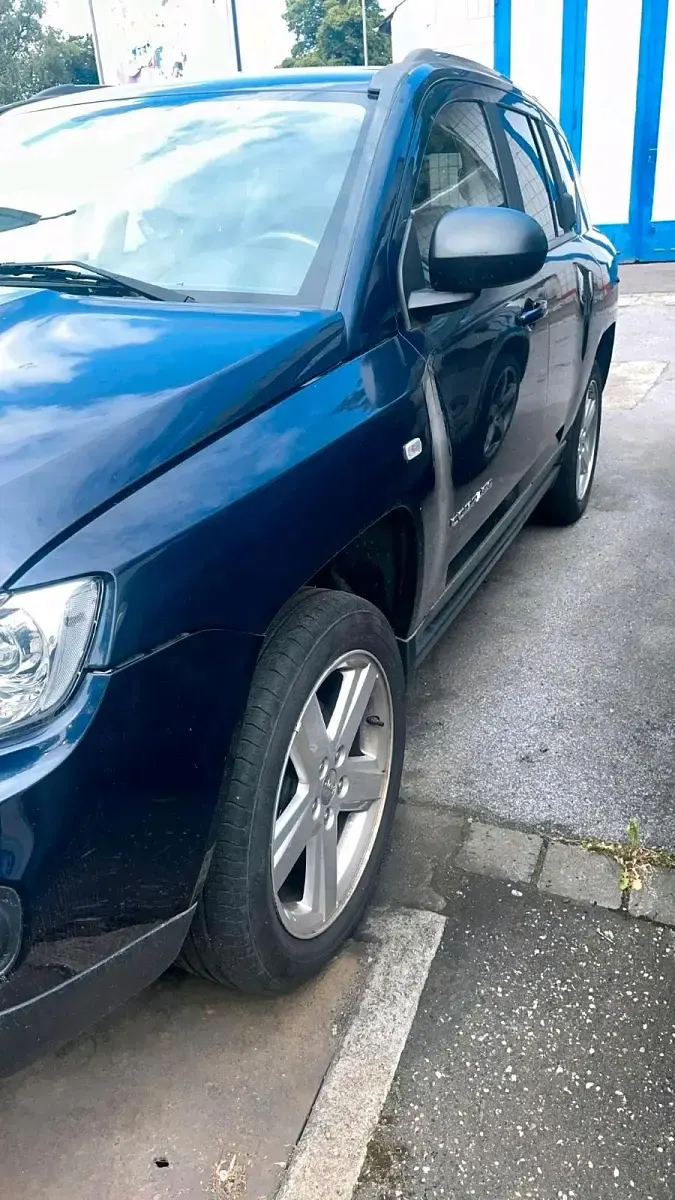 Gebraucht Jeep Compass 163 PS (119 kW) 2013 Blau SUV