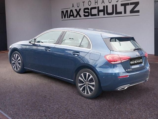 Gebraucht Mercedes A250 218 PS (160 kW) 2020