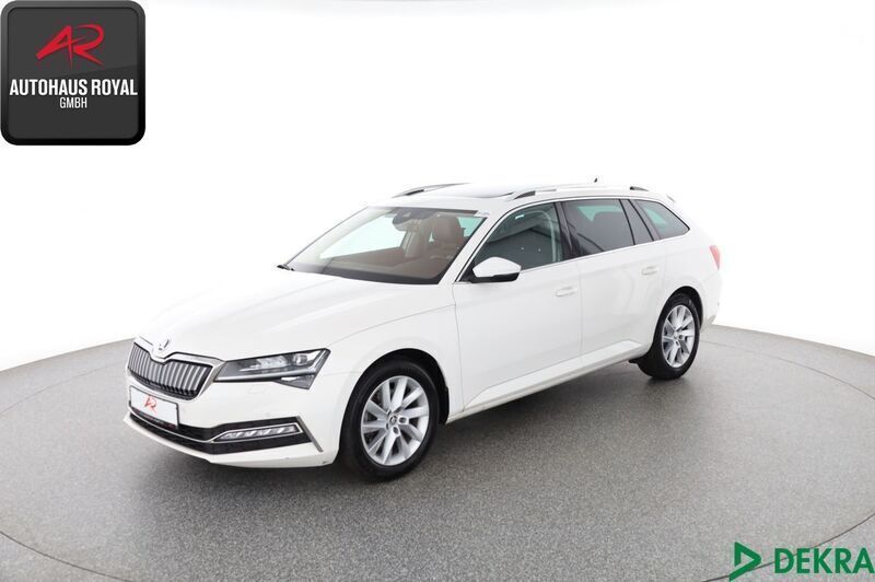 Weiß Gebraucht 2020 Skoda Superb Style Kombi | 26.880 € (Fairer Preis) - Bild 1/4