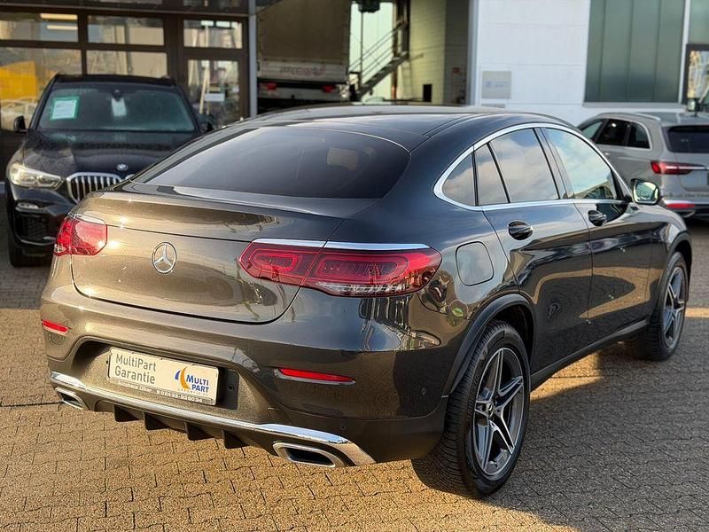 Gebraucht Mercedes GLC200 AMG line 163 PS (119 kW) 2020 Grau SUV