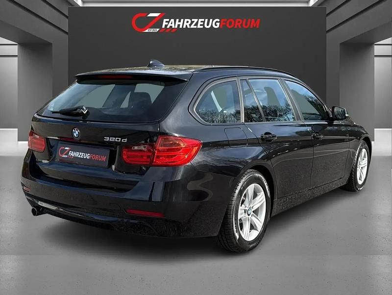 Gebraucht BMW 320 Comfort Edition 184 PS (135 kW) 2014 Schwarz Kombi