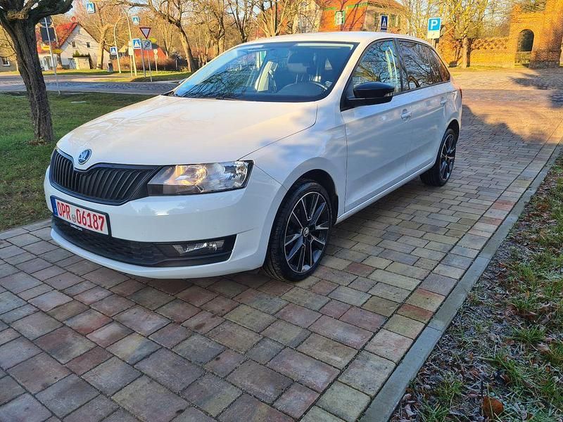 Gebraucht Skoda Rapid Active 95 PS (69 kW) 2018 Weiß Limousine