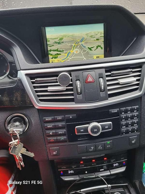 Gebraucht Mercedes 220 170 PS (125 kW) 2011 Schwarz