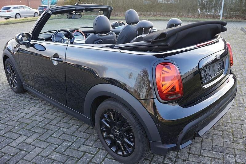 Gebraucht Mini Cooper Cabriolet 136 PS (100 kW) 2021 Schwarz Cabrio