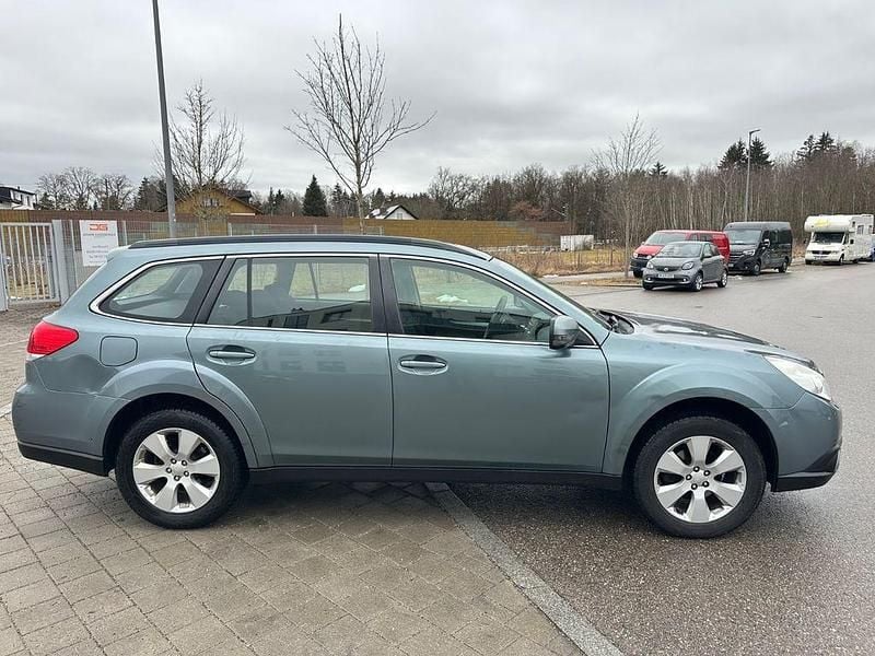 Gebraucht Subaru Outback Active 167 PS (122 kW) 2011 Grün Kombi