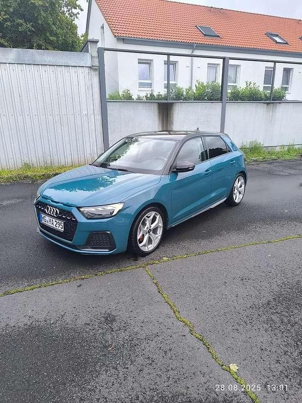 Grün Gebraucht 2021 Audi A1 Advanced Kleinwagen | 22.000 € (Guter Preis) - Bild 1/4