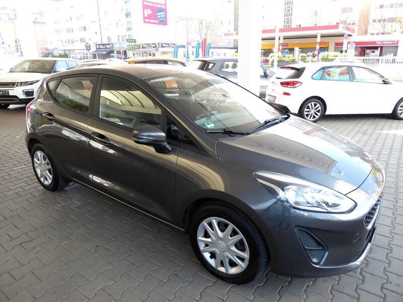Gebraucht Ford Fiesta Cool & Connect 86 PS (63 kW) 2019 Grau Kleinwagen