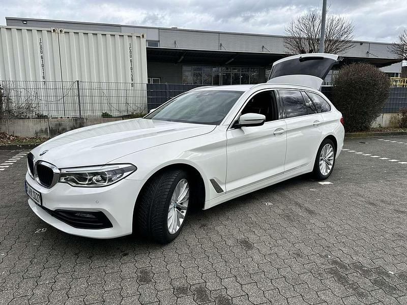 Gebraucht BMW 530 Sport Line 265 PS (194 kW) 2017 Kombi