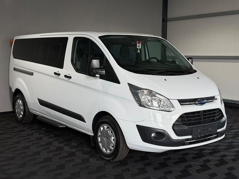 Gebraucht Ford Transit 131 PS (96 kW) 2017 Weiß Kombi