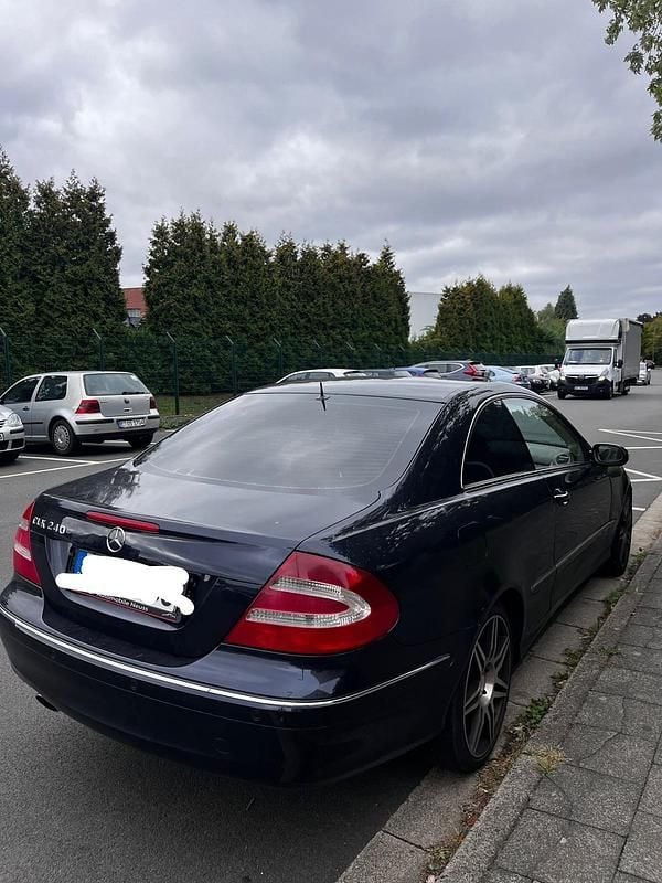 Blau Gebraucht 2002 Mercedes CLK240 Coupé | 2.300 € (Superpreis) - Bild 1/4