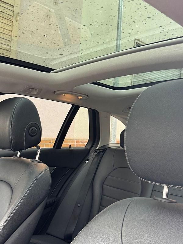 Gebraucht Mercedes C350e 296 PS (217 kW) 2016 Blau Kombi