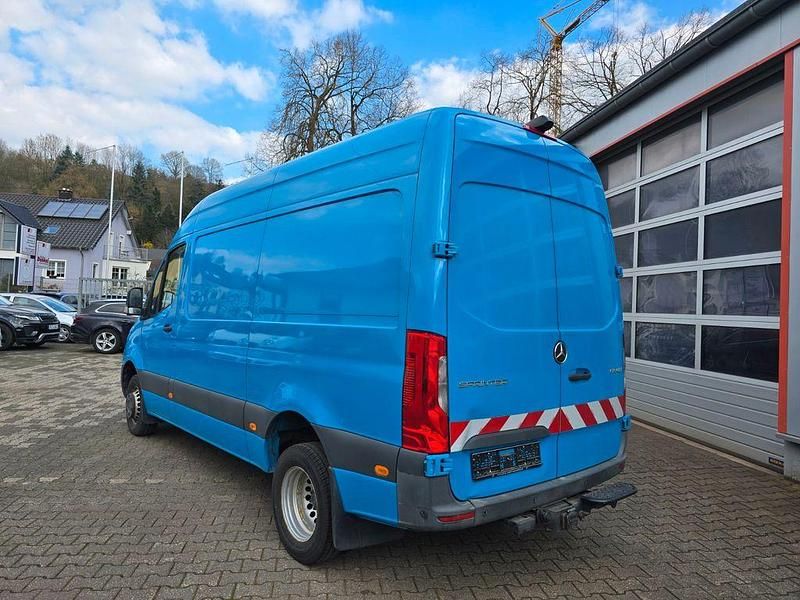 Gebraucht Mercedes Sprinter 190 PS (139 kW) 2019 Blau Van