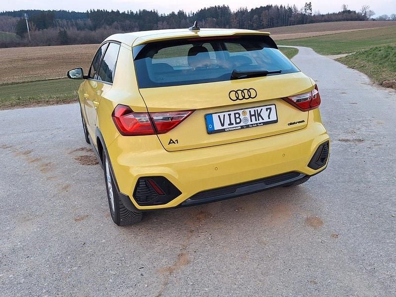 Gebraucht Audi A1 Sport 95 PS (69 kW) 2022 Gelb SUV