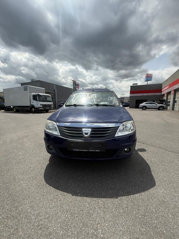 Blau Gebraucht 2009 Dacia Logan Lauréate Limousine | 2.700 € (Fairer Preis) - Bild 1/4