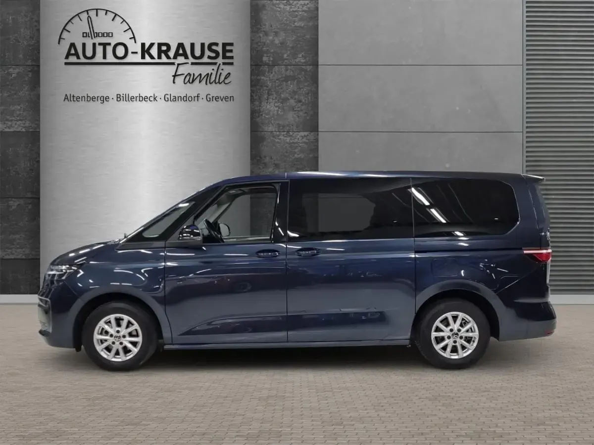 Second-hand VW Multivan Life 150 CP (110 kW) 2024 Monovolum