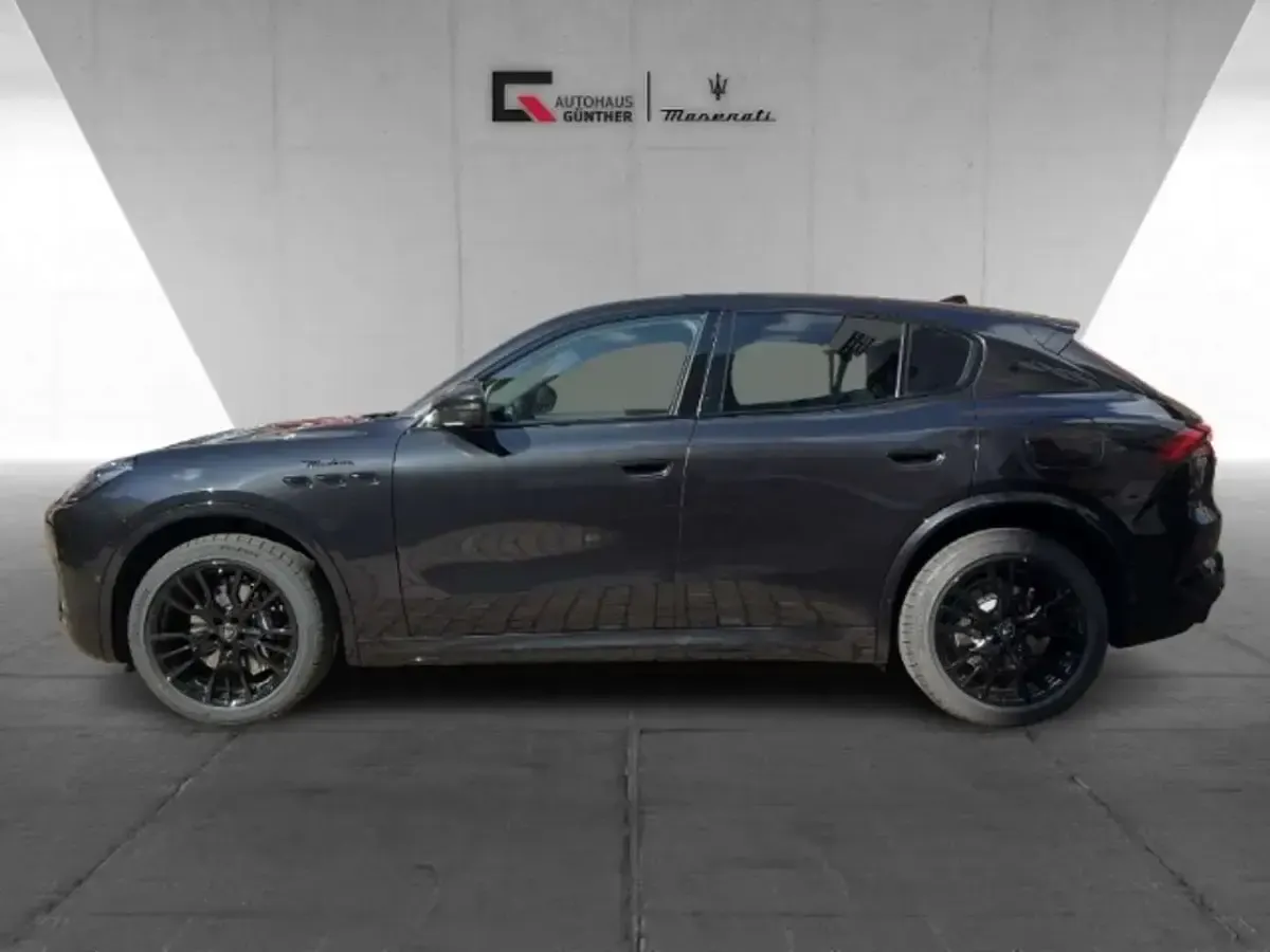 Neu Maserati Grecale 330 PS (242 kW) 2026 Nero tempesta SUV