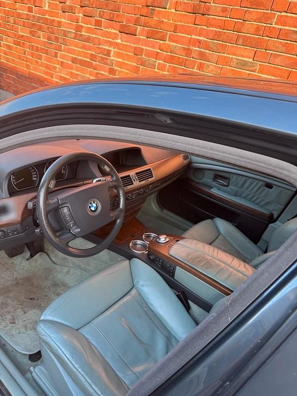 Gebraucht BMW 735 272 PS (200 kW) 2002 Grau Limousine