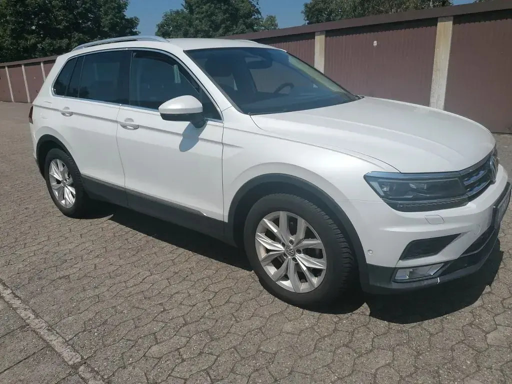Gebraucht VW Tiguan Highline 150 PS (110 kW) 2016 Weiß SUV