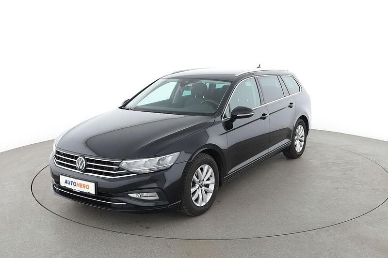 Schwarz Gebraucht 2022 VW Passat Business Kombi | 20.650 € (Guter Preis) - Bild 1/3