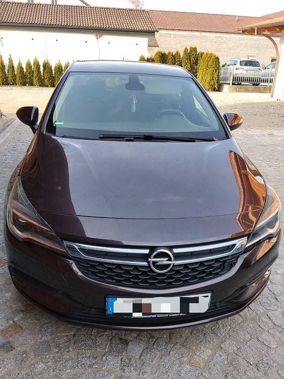 Gebraucht Opel Astra Edition 101 PS (74 kW) 2016 Braun Limousine
