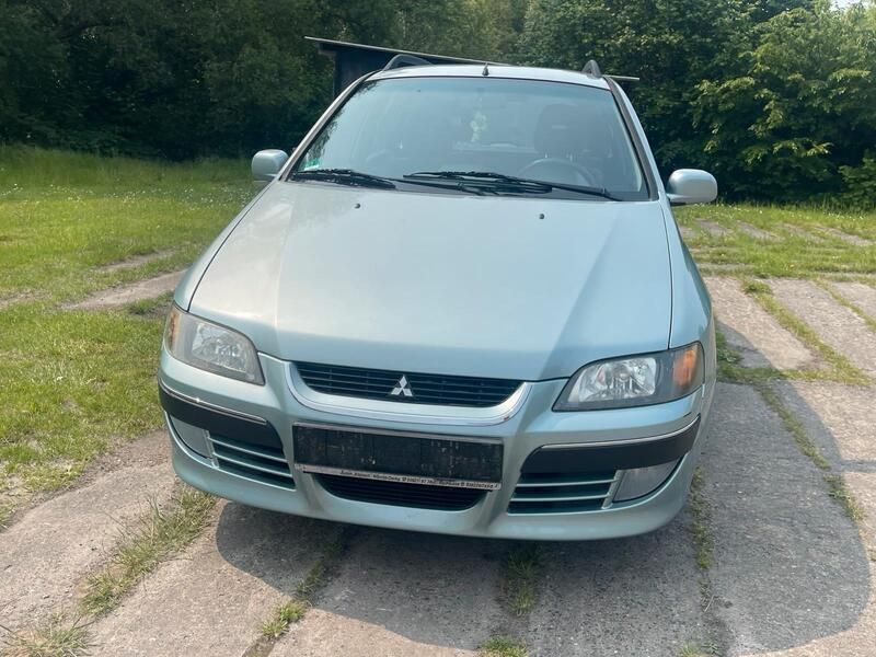 Gebraucht 2004 Mitsubishi Space Star Van / Kleinbus | 2.849 € (Fairer Preis) - Bild 1/4