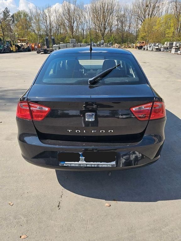 Gebraucht Seat Toledo 86 PS (63 kW) 2013 Schwarz Kleinwagen