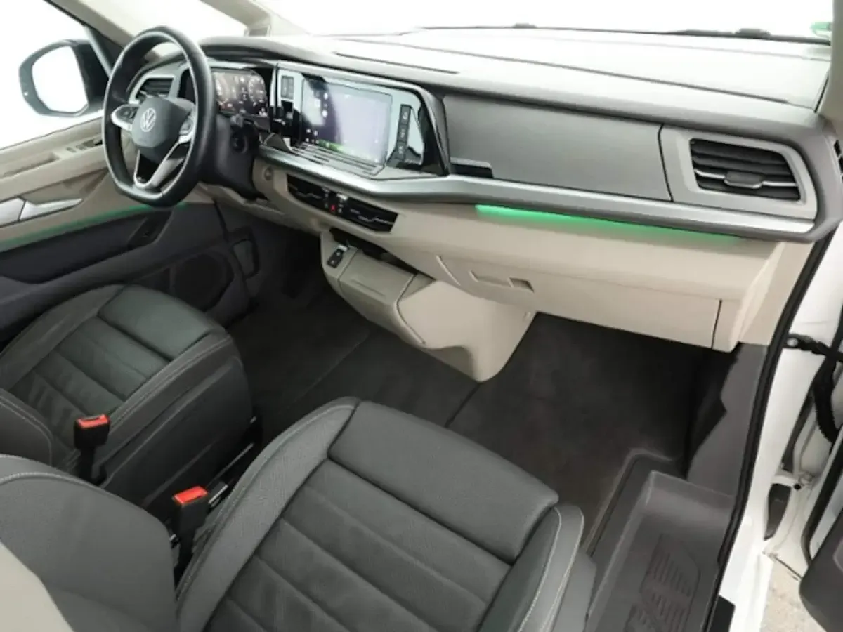Gebraucht VW Multivan Life 150 PS (110 kW) 2025 Van / Kleinbus