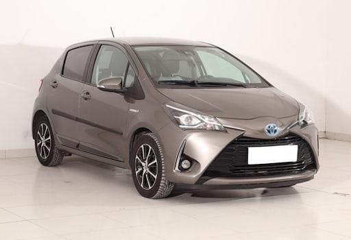 Gebraucht Toyota Yaris Hybrid 116 PS (85 kW) 2018 Grau Limousine