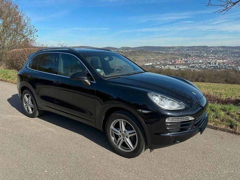 Gebraucht Porsche Cayenne 299 PS (219 kW) 2011 Panther schwarz metallic SUV
