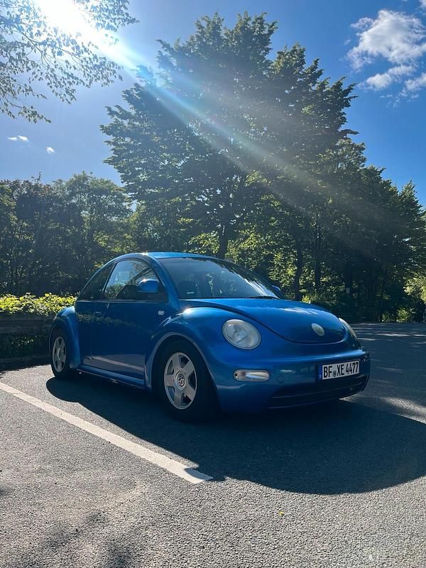 Blau Gebraucht 1999 VW Beetle Kleinwagen | 2.250 € - Bild 1/4