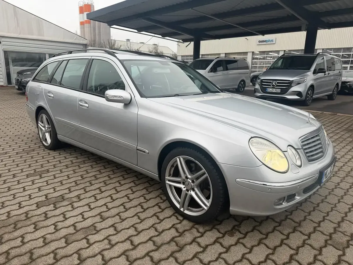 Brugt Mercedes E280 Elegance 231 HK (169 kW) 2005 Sølv Stationcar