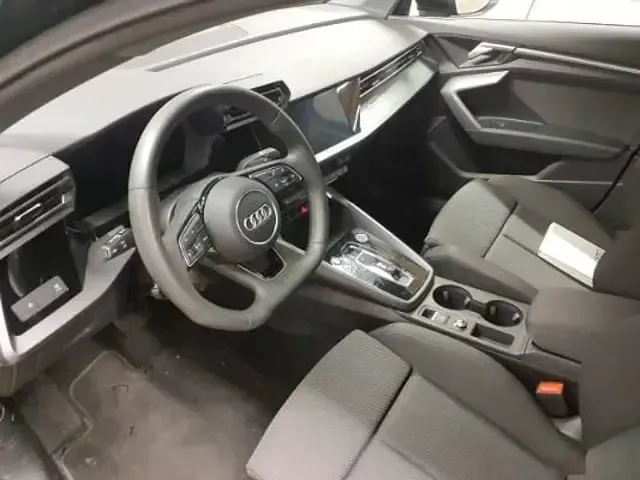 Gebraucht Audi A3 S-Line 150 PS (110 kW) 2025 Schwarz Limousine