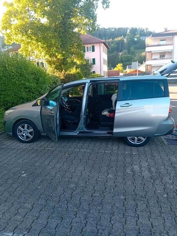 Grau Gebraucht 2011 Mazda 5 Van / Kleinbus | 4.000 € (Superpreis) - Bild 1/4